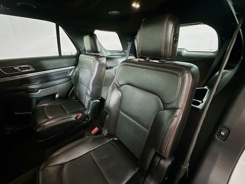 Used 2018 Ford Explorer Sport w/ Equipment Group 401A AWD/4WD image 24