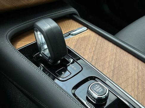 Certified 2024 Volvo XC90 T8 Plus w/ Protection Package image 18