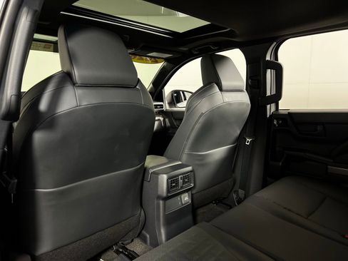 Certified 2026 Toyota 4Runner TRD Off-Road Premium image 25