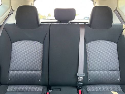 Used 2025 Kia Soul LX w/ LX Technology Package FWD image 36