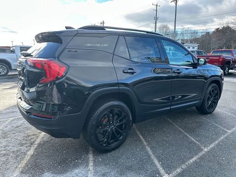 Used 2021 GMC Terrain SLE w/ Driver Convenience Package image 5