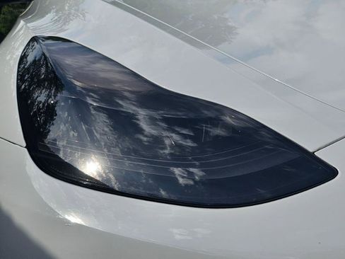 Used 2024 Tesla Model Y Long Range AWD/4WD image 22
