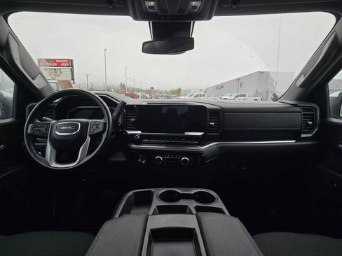 Used 2023 GMC Sierra 1500 SLE image 15