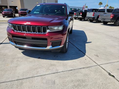 New 2026 Jeep Grand Cherokee L Laredo image 1