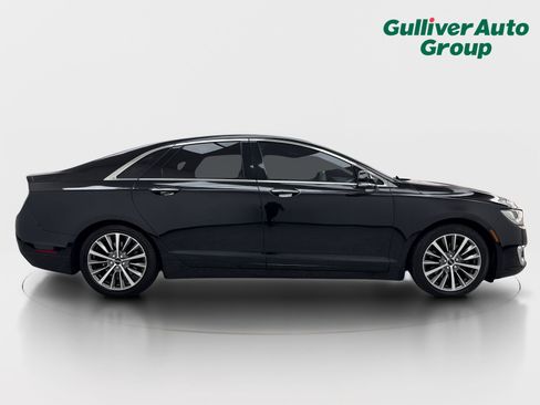 Used 2017 Lincoln MKZ Select w/ Select Plus Package AWD/4WD image 10