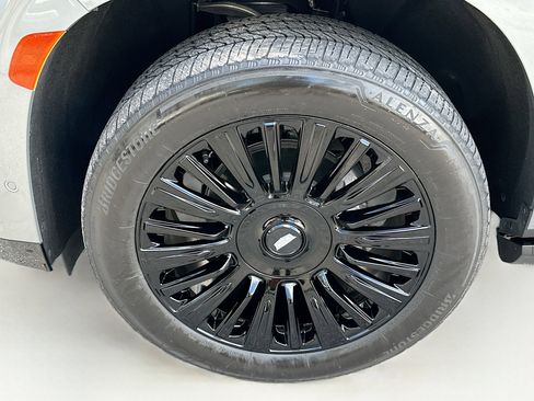 Used 2023 Cadillac Escalade Sport Platinum w/ Heavy-Duty Trailer Package image 37