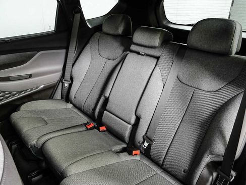 Used 2019 Hyundai Santa Fe SEL FWD image 18