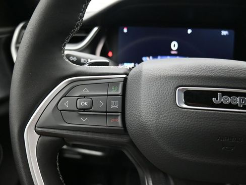 New 2025 Jeep Grand Cherokee L Altitude image 25