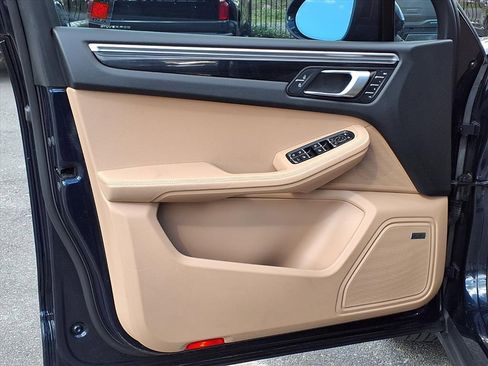 Used 2020 Porsche Macan image 29