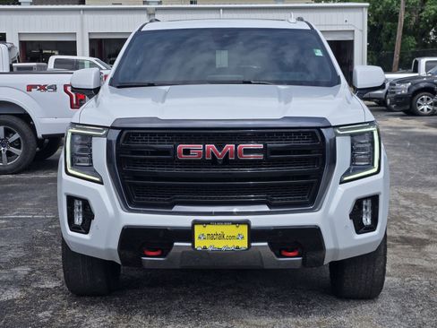 Used 2024 GMC Yukon AT4 w/ Technology Package AWD/4WD image 2