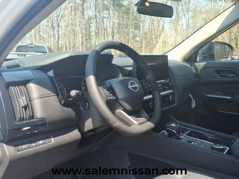 New 2026 Nissan Pathfinder SV AWD/4WD image 8