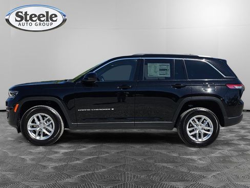New 2025 Jeep Grand Cherokee Laredo X image 2