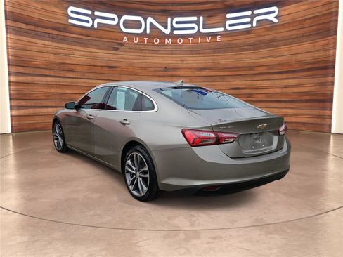 Used 2022 Chevrolet Malibu LT image 3