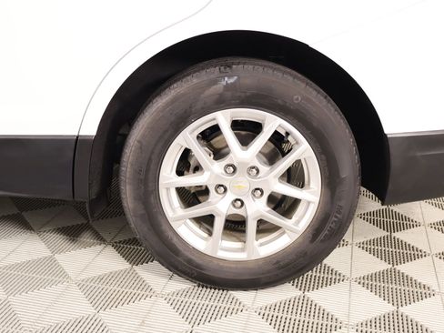 Used 2022 Chevrolet Equinox LT image 17