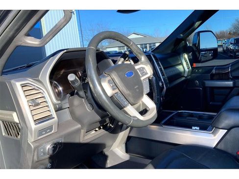 Used 2017 Ford F350 Platinum w/ Platinum Ultimate Package image 16