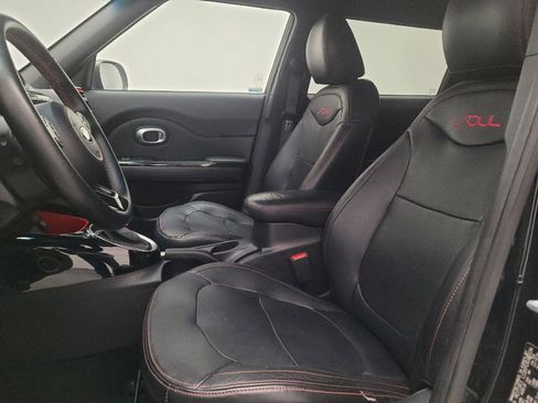 Used 2015 Kia Soul + FWD image 17