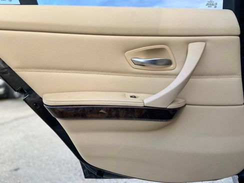 Used 2011 BMW 328i Sedan RWD image 19