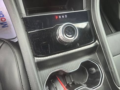 Used 2025 Jeep Grand Cherokee Limited RWD image 11