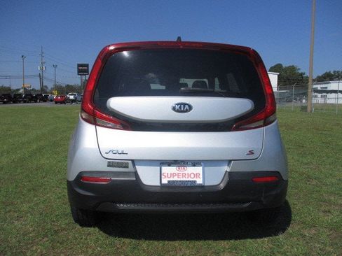Used 2021 Kia Soul S image 4