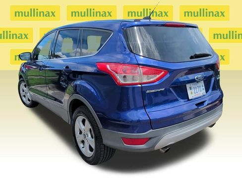 Used 2016 Ford Escape SE FWD image 3