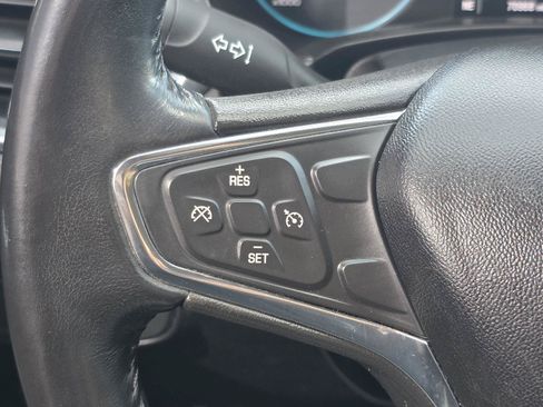 Used 2018 Chevrolet Equinox LT FWD image 13