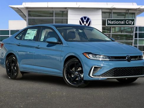 New 2026 Volkswagen Jetta SE FWD image 2