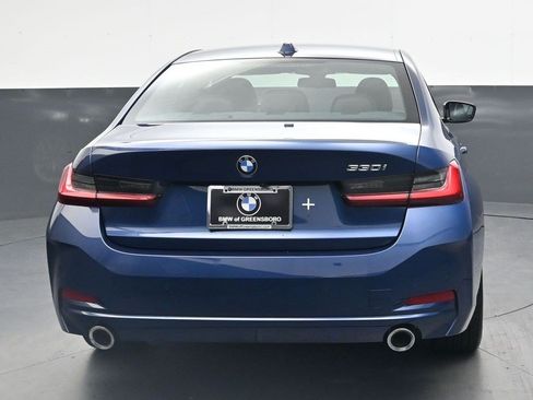Used 2024 BMW 330i Sedan w/ Premium Package RWD image 5