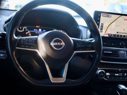 Used 2023 Nissan Altima 2.0 SR image 31