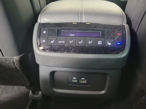 Certified 2025 INFINITI QX60 Luxe AWD/4WD image 12