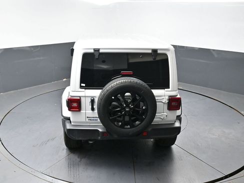 Used 2025 Jeep Wrangler Unlimited Sahara w/ Safety Group AWD/4WD image 23