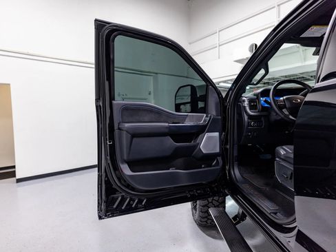Used 2025 Ford F250 Platinum AWD/4WD image 39