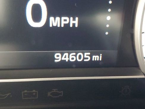 Used 2019 Kia Niro LX image 21