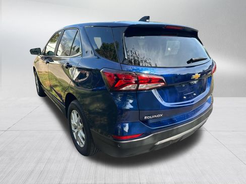 Used 2023 Chevrolet Equinox LT FWD image 2