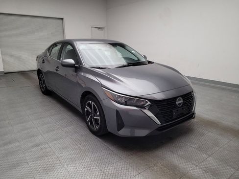 Used 2025 Nissan Sentra SV image 13