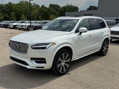 Certified 2025 Volvo XC90 T8 Ultra w/ Lounge Package