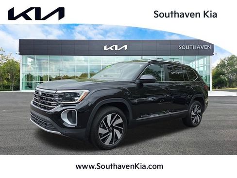Used 2025 Volkswagen Atlas SEL AWD/4WD image 1