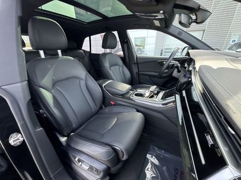 Certified 2025 Audi Q8 Prestige w/ Prestige Package image 26