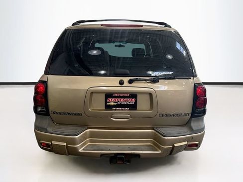 Used 2004 Chevrolet TrailBlazer LS w/ LS Preferred Equipment Group AWD/4WD image 4