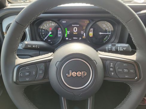 Used 2025 Jeep Wrangler Unlimited Sport S 4xe AWD/4WD image 8