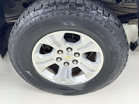 Used 2014 Chevrolet Silverado 1500 LTZ Z71 w/ LTZ Plus Package AWD/4WD image 37
