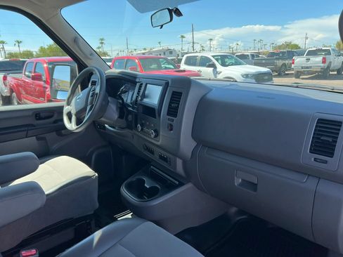Used 2020 Nissan NV 3500 S RWD image 17