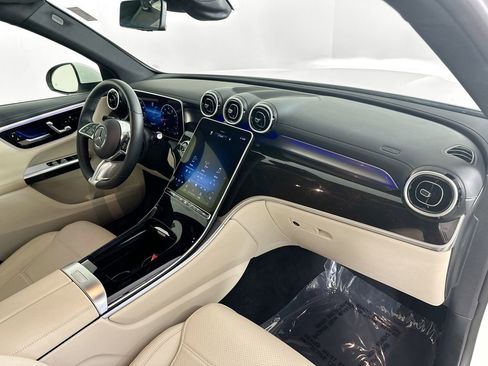 Certified 2023 Mercedes-Benz GLC 300 image 27