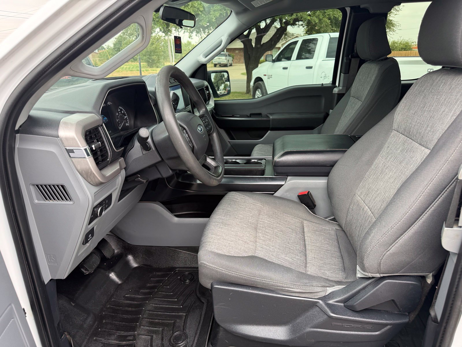 Used 2022 Ford F150 XL w/ Equipment Group 101A High AWD/4WD image 11