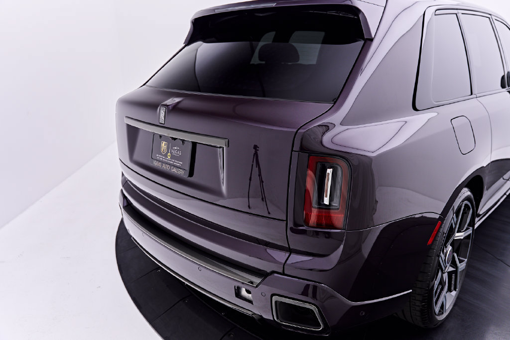 Used 2025 Rolls-Royce Cullinan Black Badge AWD/4WD image 24