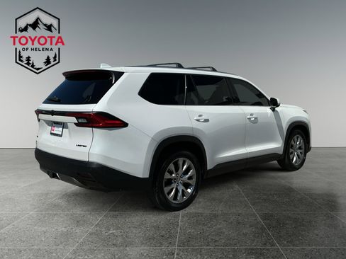 Certified 2024 Toyota Grand Highlander AWD image 5