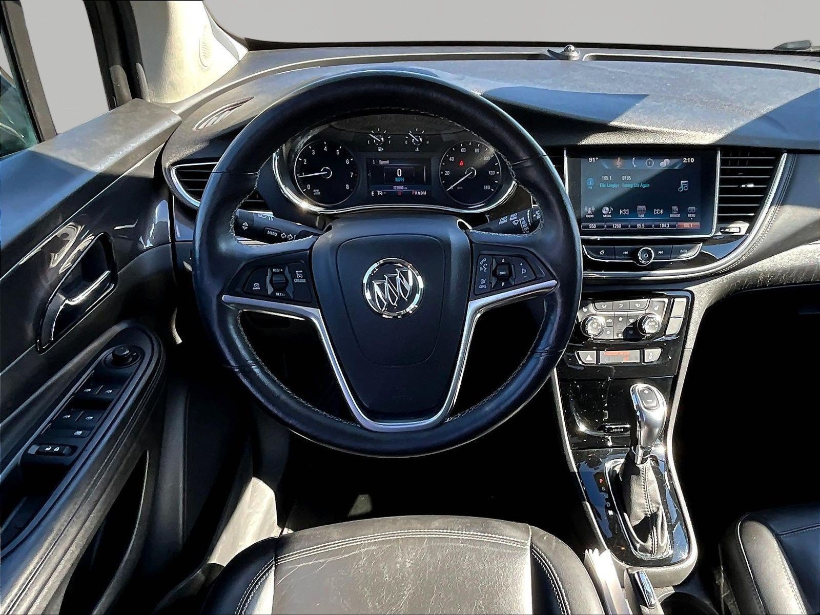 Used 2020 Buick Encore Essence FWD image 8