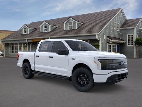 New 2025 Ford F150 Lightning XLT AWD/4WD image 7