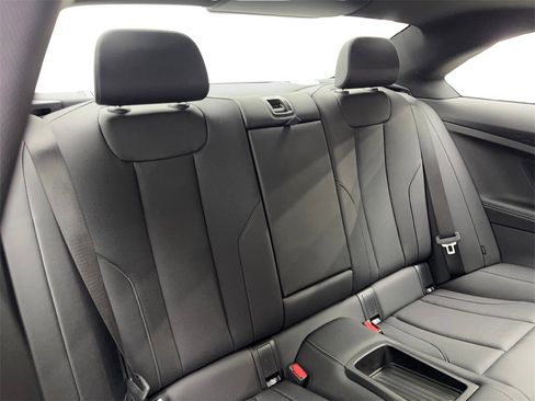 Used 2025 BMW 230i xDrive Coupe w/ Premium Package image 39