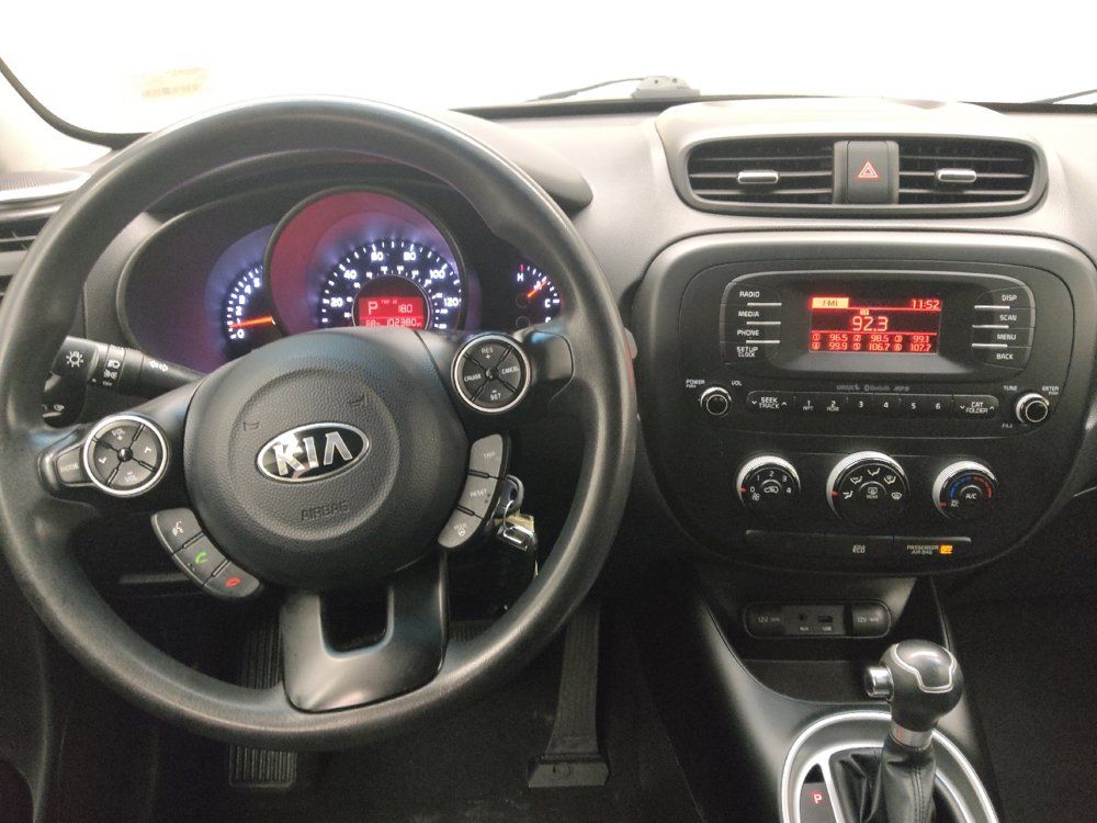 Used 2015 Kia Soul FWD image 22