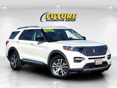 Certified 2020 Ford Explorer Platinum w/ Premium Technology Package